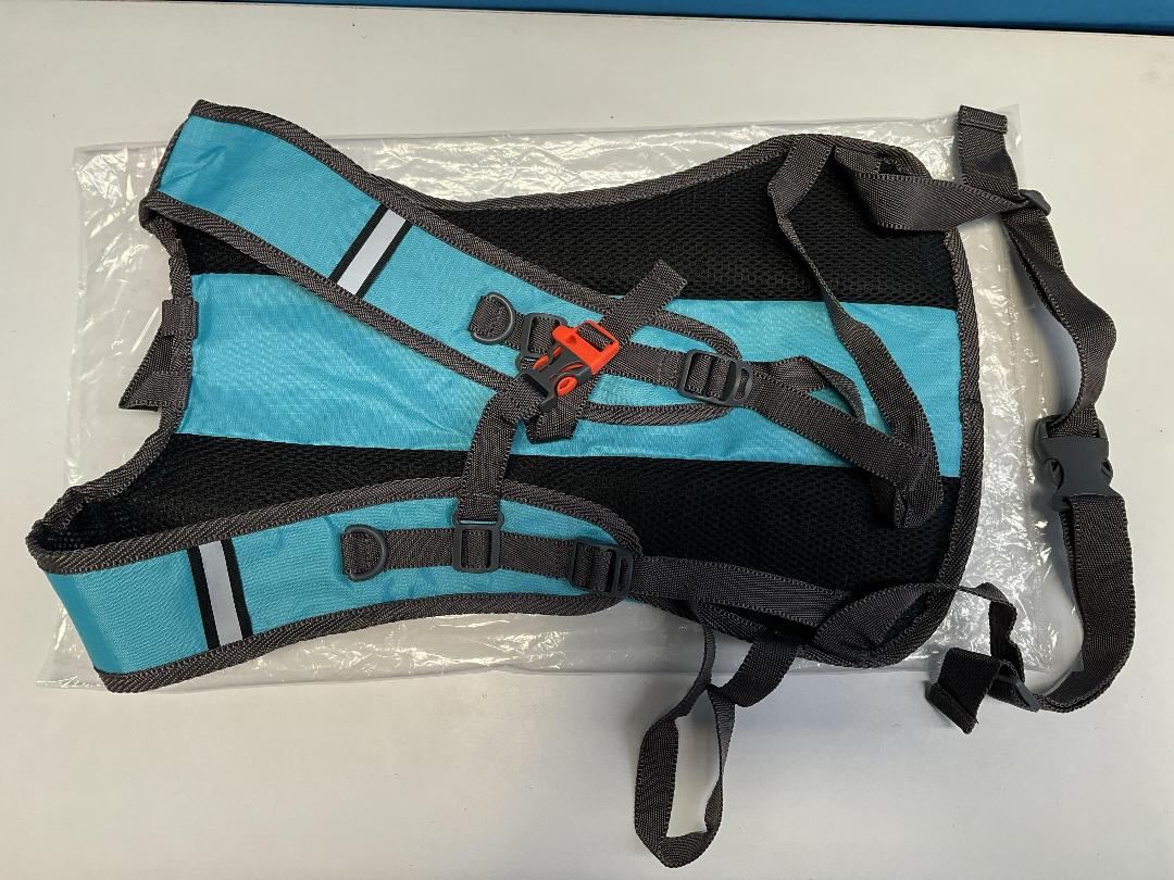 Photo '4' of Lightweight Hydration / Day Pack - Blue *NEW* Photo '4' of Lightweight Hydration / Day Pack - Blue *NEW*