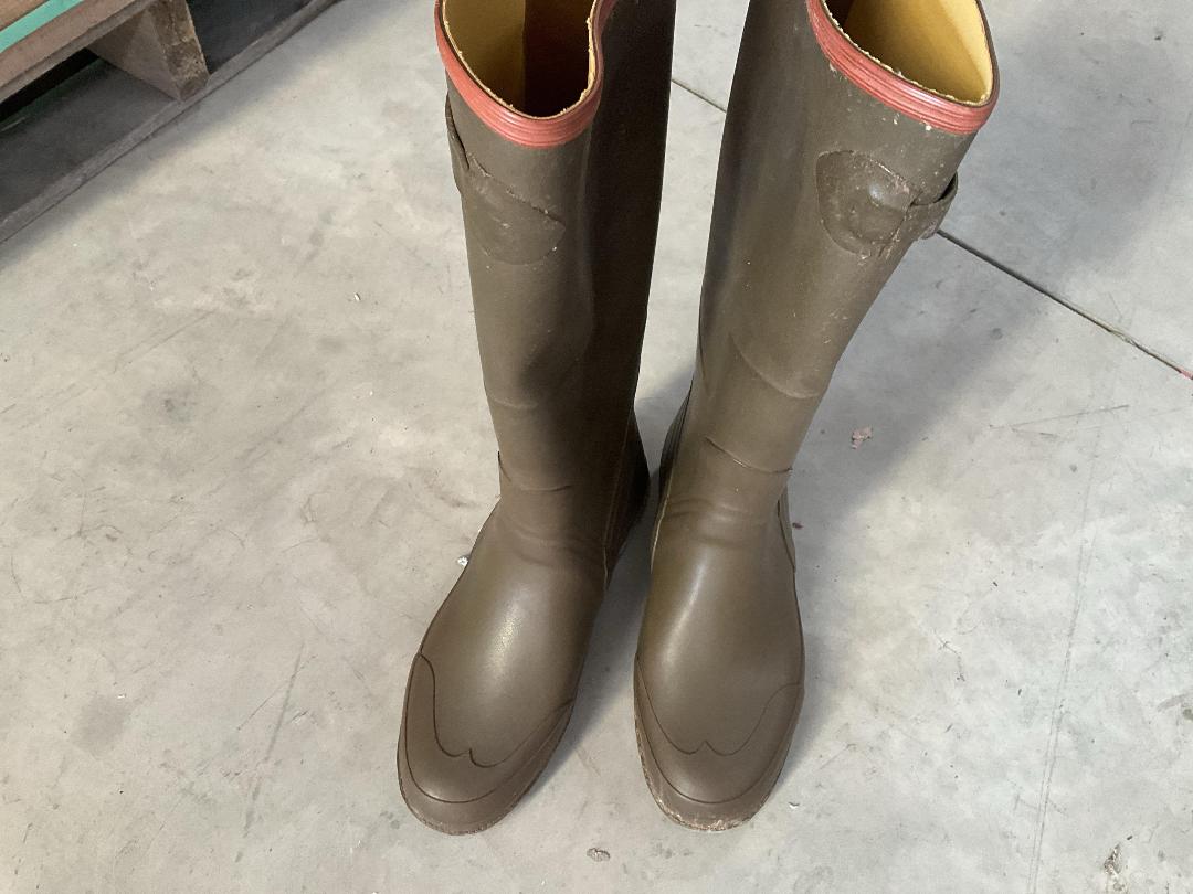 Photo '2' of Vintage AIGLE Rain Boots - Made In France / Natural Rubber - Size 38