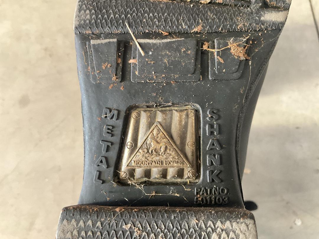 Photo '8' of Vintage Mountain Horse ThermoLite Riding Boots - UK 6.5