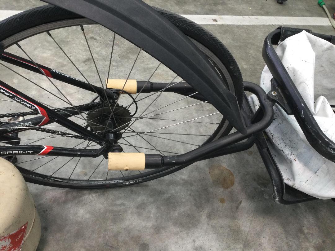 Photo '12' of Avanti Bicycle with attached Trailer