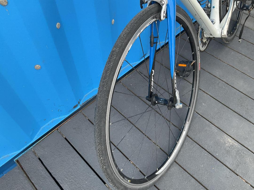 Photo '8' of Giant Defy Road Bike Photo '8' of Giant Defy Road Bike