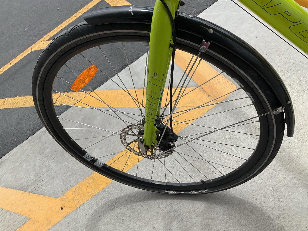 Photo '4' of Apollo Trace Lemon/Lime Coloured Bike Photo '4' of Apollo Trace Lemon/Lime Coloured Bike