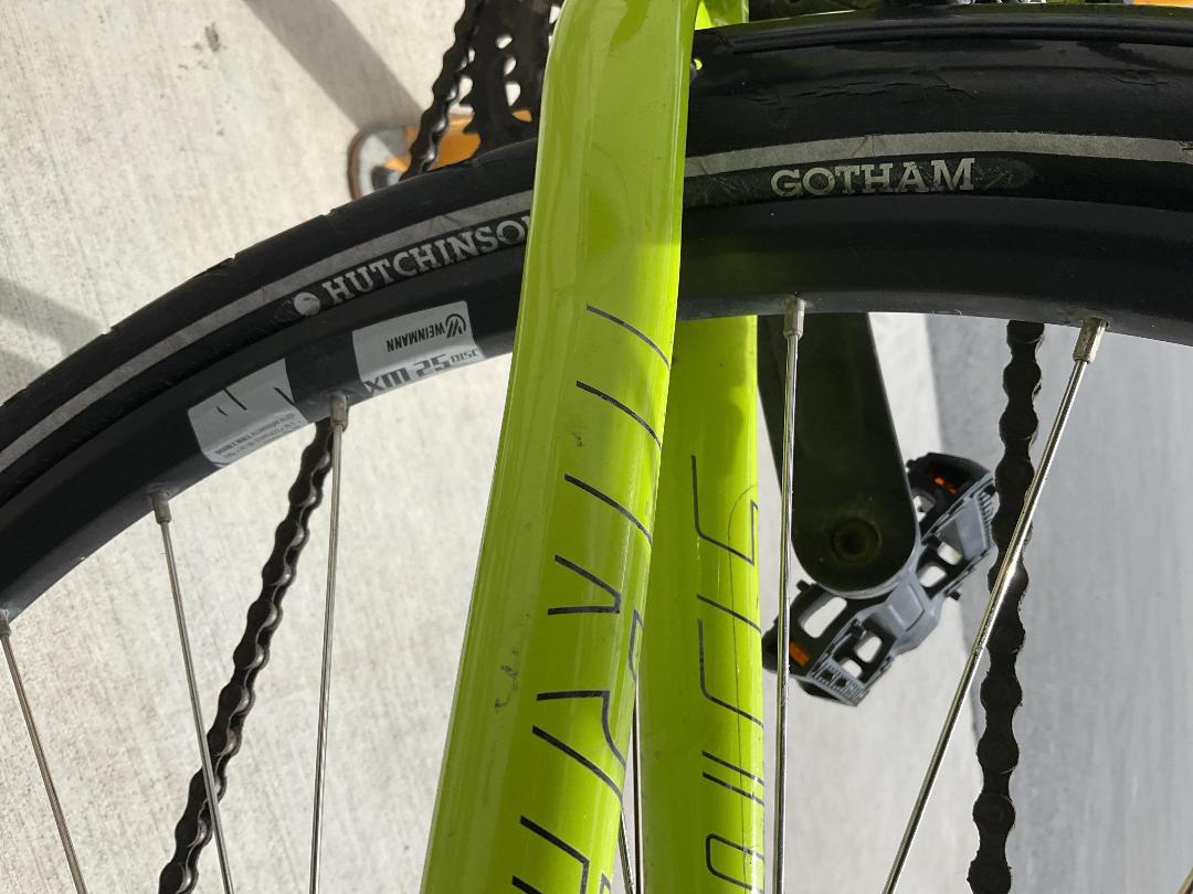 Photo '11' of Apollo Trace Lemon/Lime Coloured Bike Photo '11' of Apollo Trace Lemon/Lime Coloured Bike