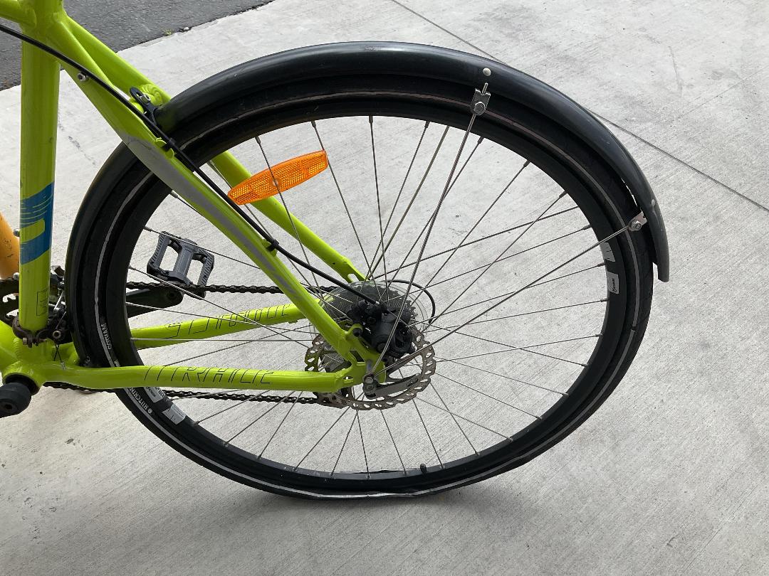 Photo '9' of Apollo Trace Lemon/Lime Coloured Bike Photo '9' of Apollo Trace Lemon/Lime Coloured Bike