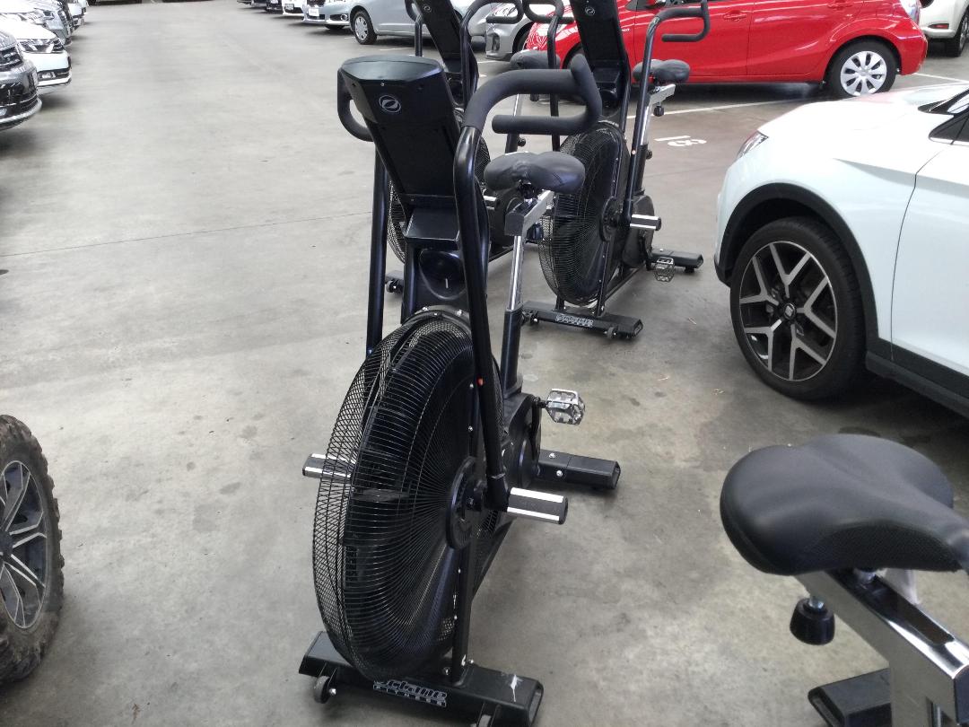 Photo '6' of Octane fitness assault bike