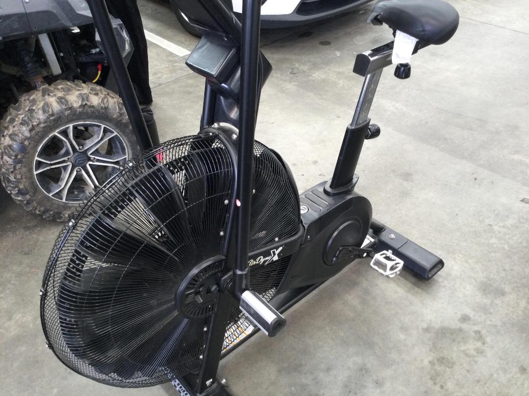 Photo '5' of Octane fitness assault bike