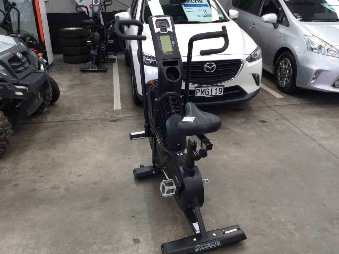 Photo '6' of Octane fitness assault bike Photo '6' of Octane fitness assault bike