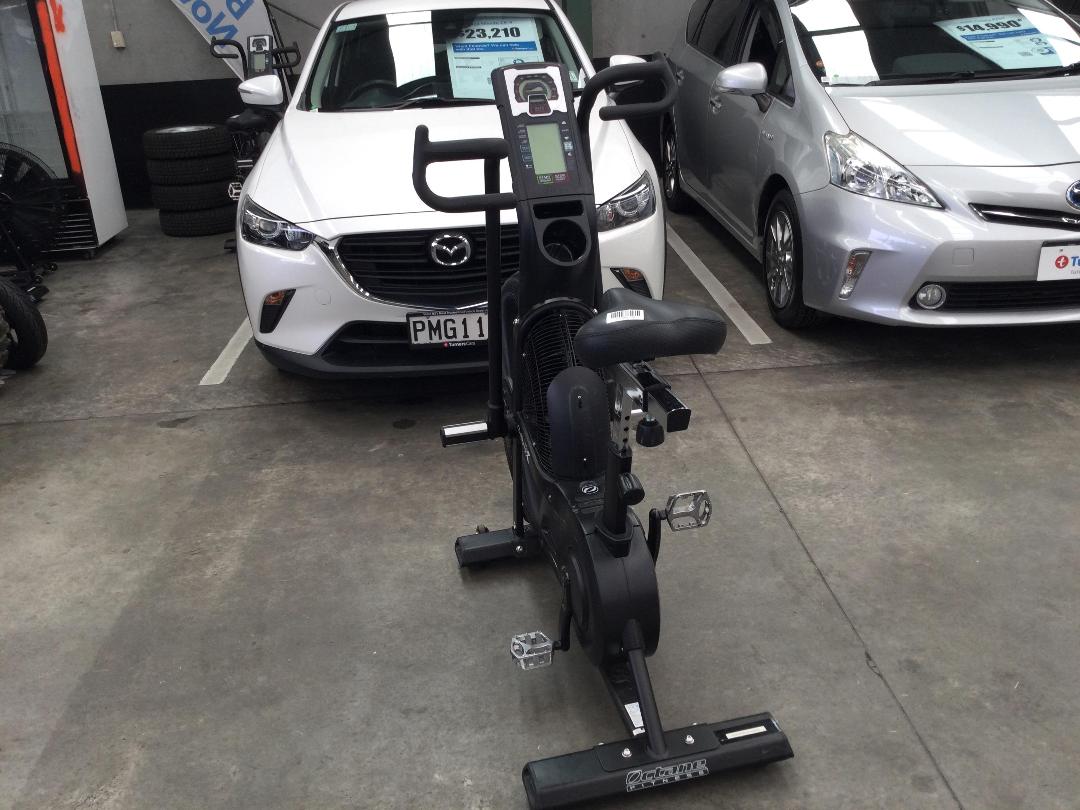 Photo '2' of Octane fitness assault bike Photo '2' of Octane fitness assault bike