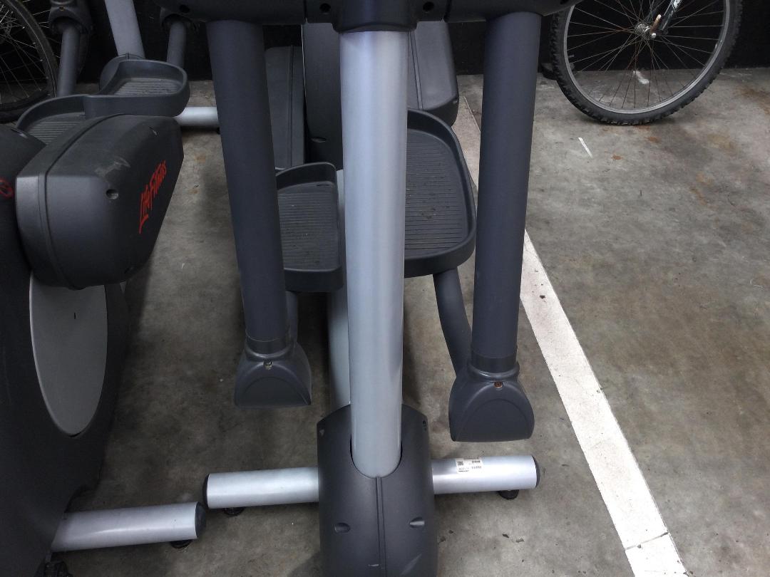 Photo '3' of Life Fitness Cross Trainer