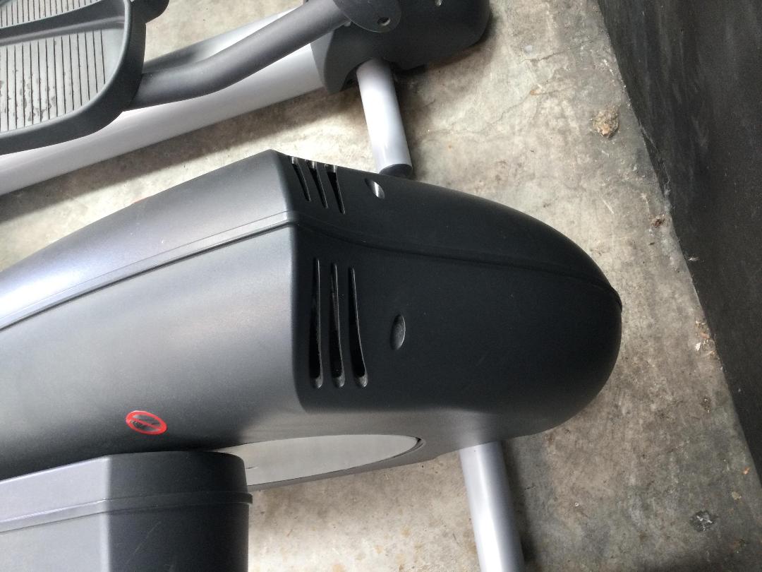 Photo '6' of Life Fitness Cross Trainer