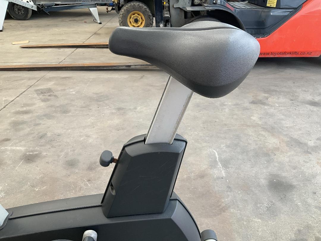 Photo '10' of Life Fitness CLCS Exercise Bike