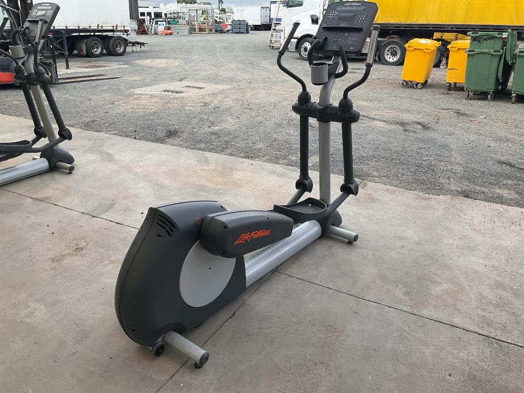 Photo '6' of Life Fitness CLSX Cross-trainer