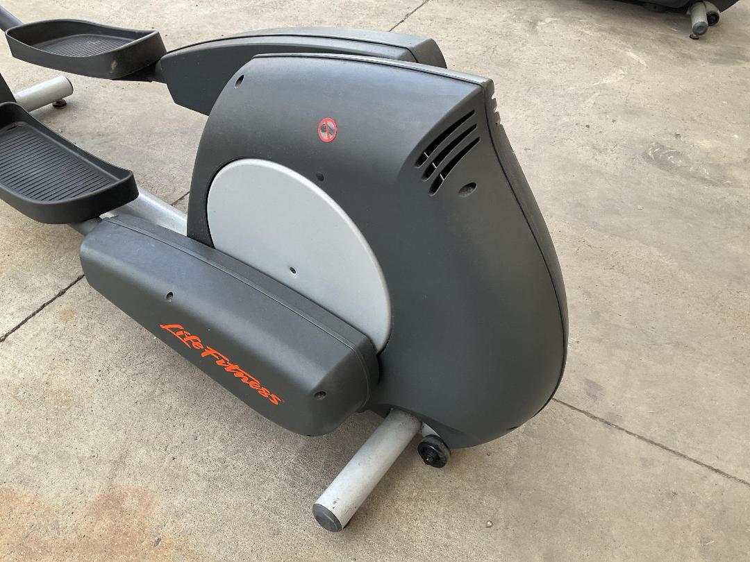 Photo '9' of Life Fitness CLSX Cross-trainer