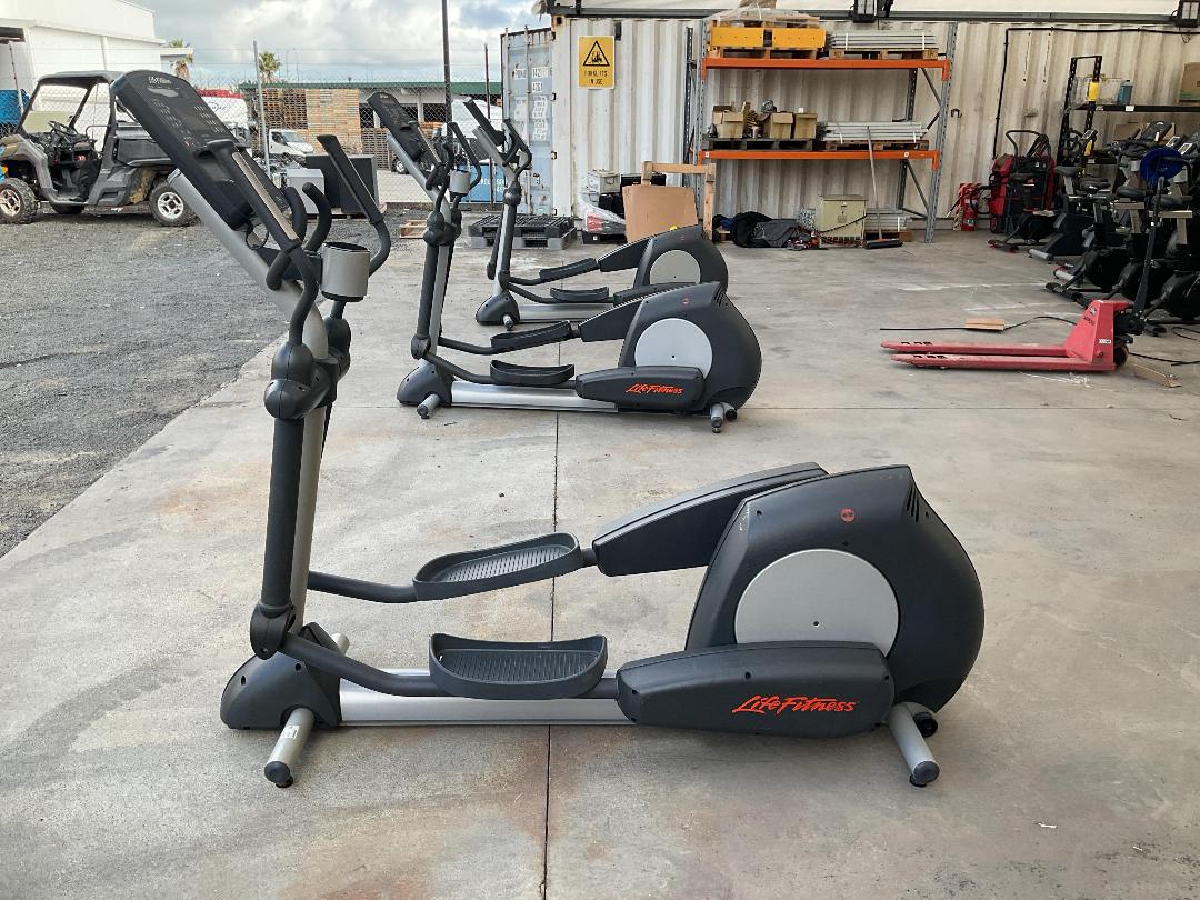 Photo '2' of Life Fitness CLSX Cross-trainer Photo '2' of Life Fitness CLSX Cross-trainer