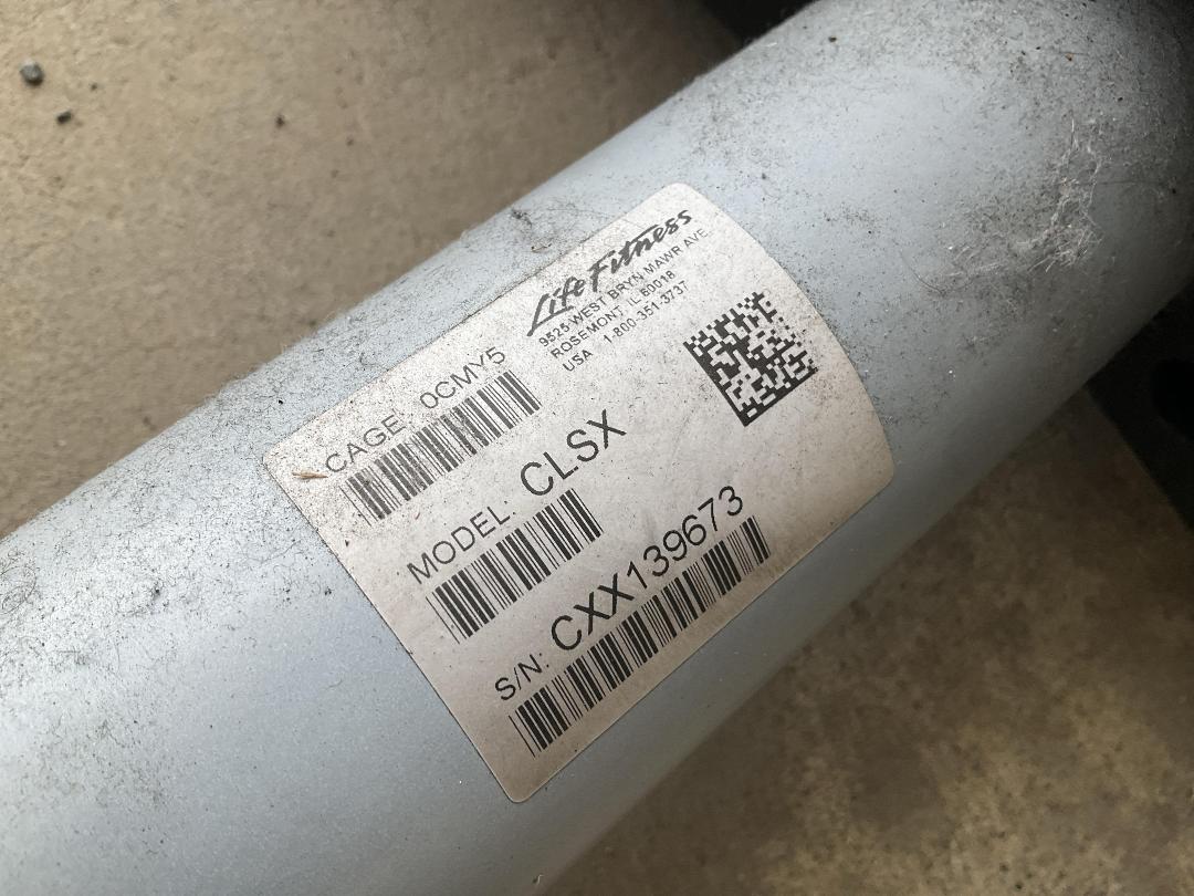 Photo '12' of Damaged Life Fitness CLSX Cross-trainer