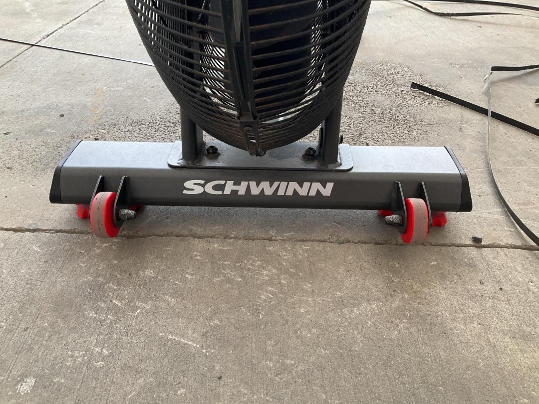 Photo '9' of Schwinn Airdyne AD8 Exercycle Photo '9' of Schwinn Airdyne AD8 Exercycle