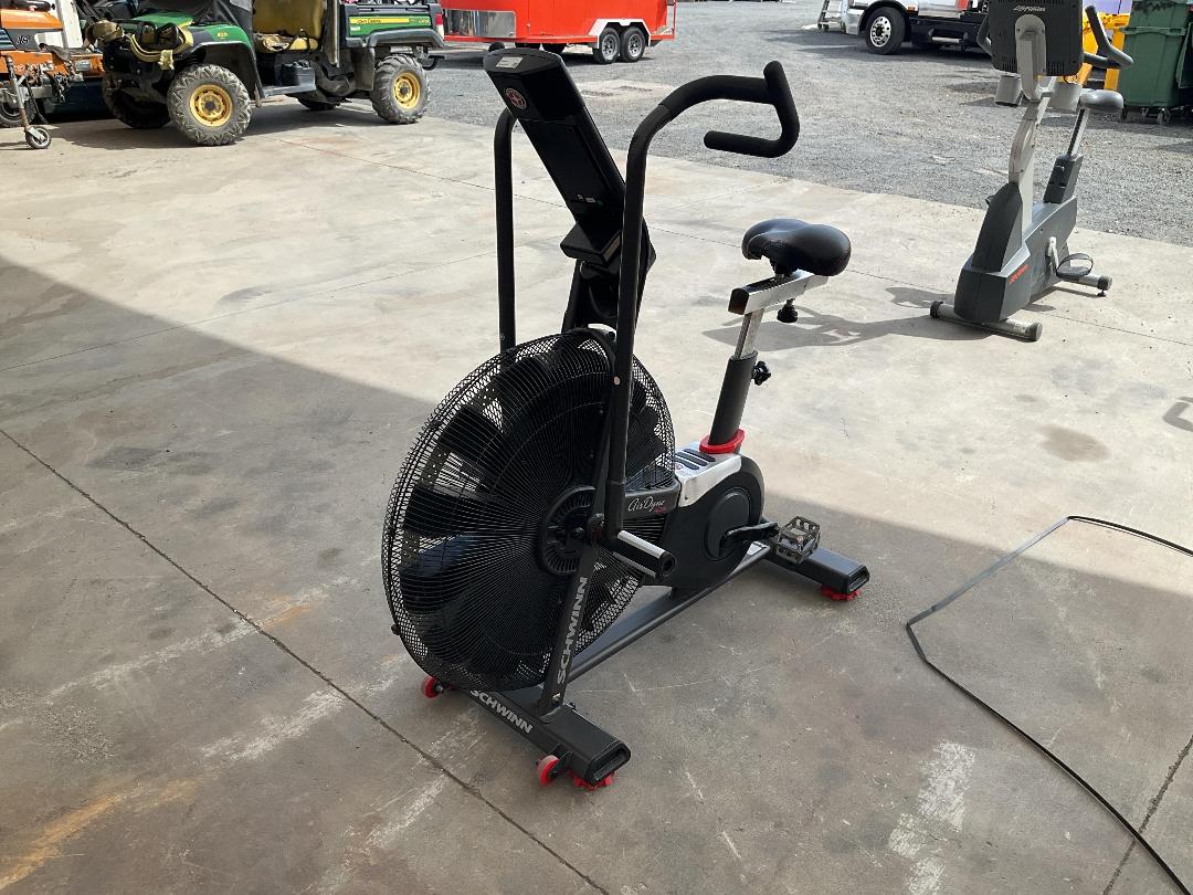 Photo '6' of Schwinn Airdyne AD8 Exercycle Photo '6' of Schwinn Airdyne AD8 Exercycle