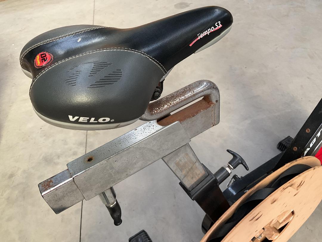 Photo '13' of Magtonic Exercise Bike - Missing 1x Pedal