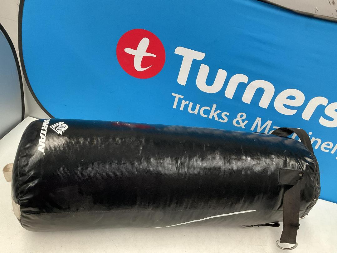 Photo '8' of Black Coloured Boxing Bag with Warriors Logo on It Photo '8' of Black Coloured Boxing Bag with Warriors Logo on It