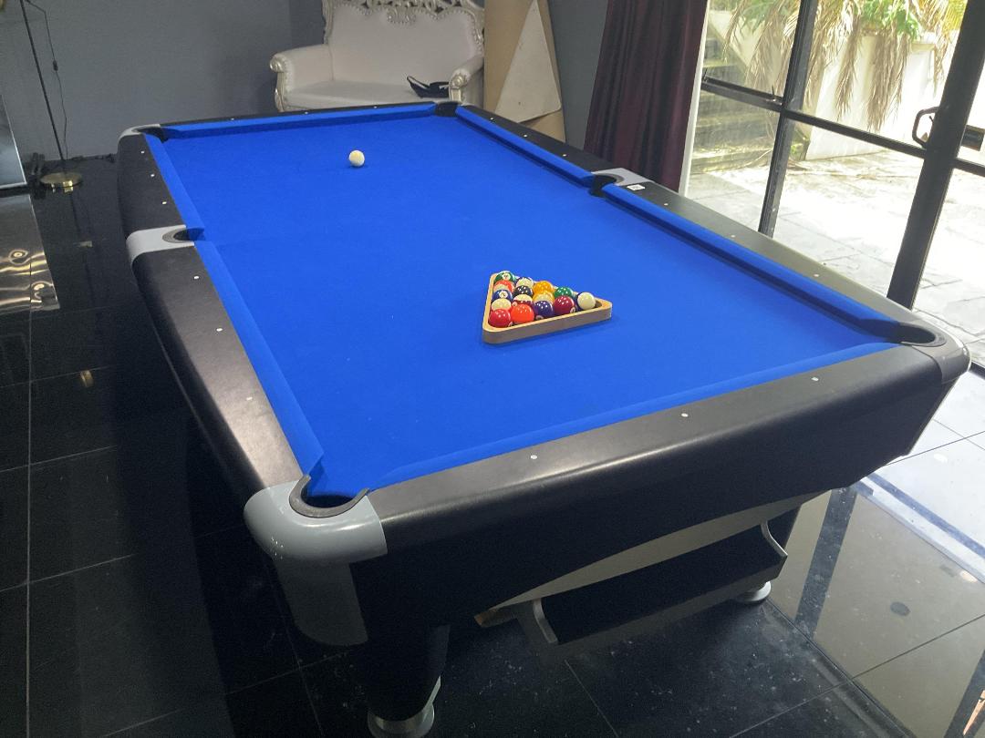 Photo '3' of Pool Table