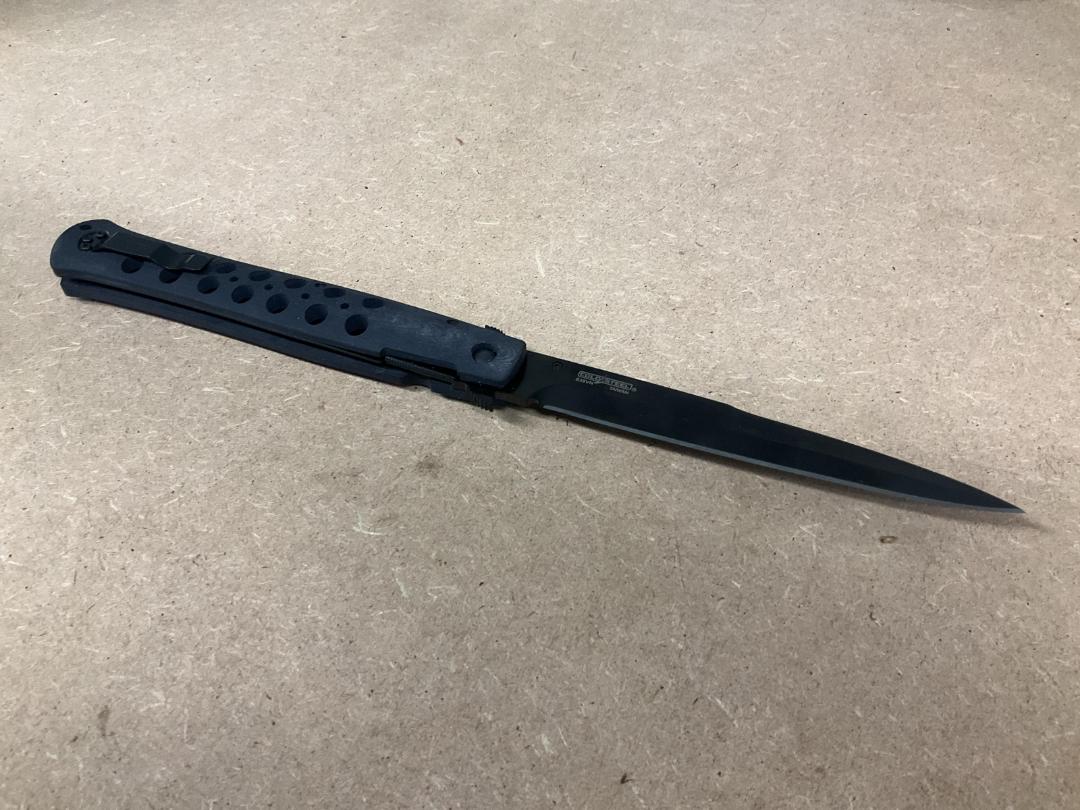 Photo '2' of Coldsteel Folding Knife Photo '2' of Coldsteel Folding Knife