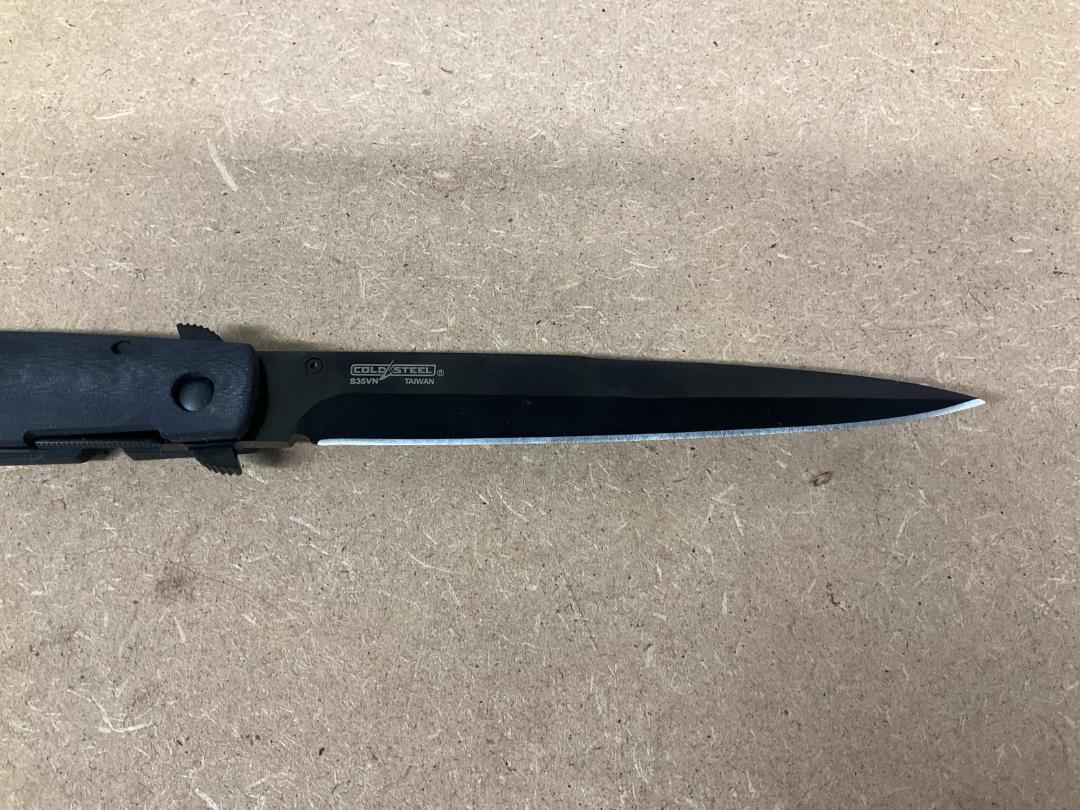 Photo '3' of Coldsteel Folding Knife Photo '3' of Coldsteel Folding Knife