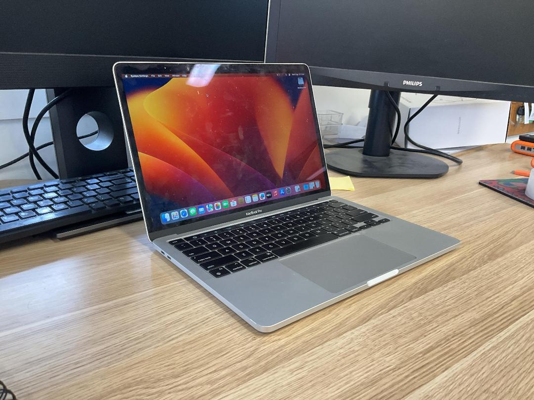 Photo '2' of MacBook Pro 13" M2 2022 Photo '2' of MacBook Pro 13" M2 2022