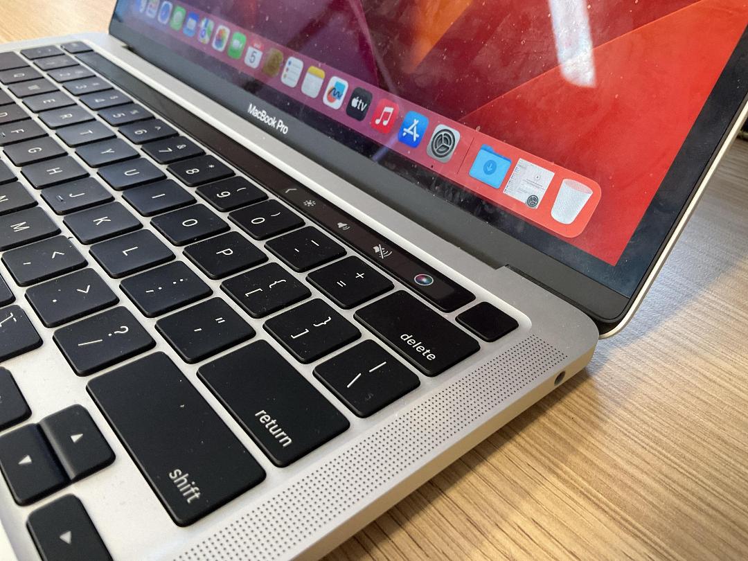 Photo '5' of MacBook Pro 13" M2 2022 Photo '5' of MacBook Pro 13" M2 2022