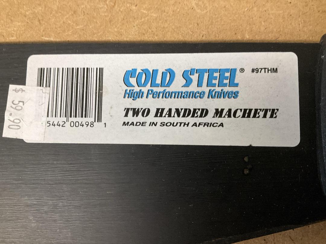 Photo '3' of Coldsteel Two Handed Machete Photo '3' of Coldsteel Two Handed Machete