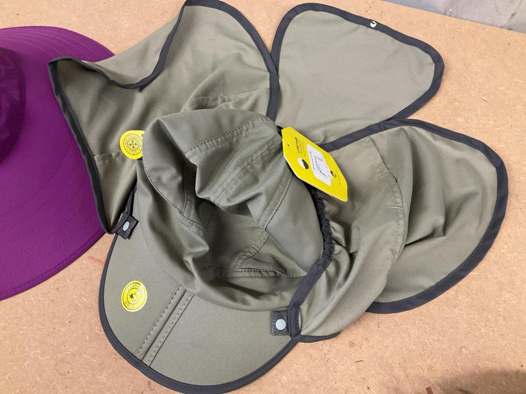 Photo '6' of Sunhats x4