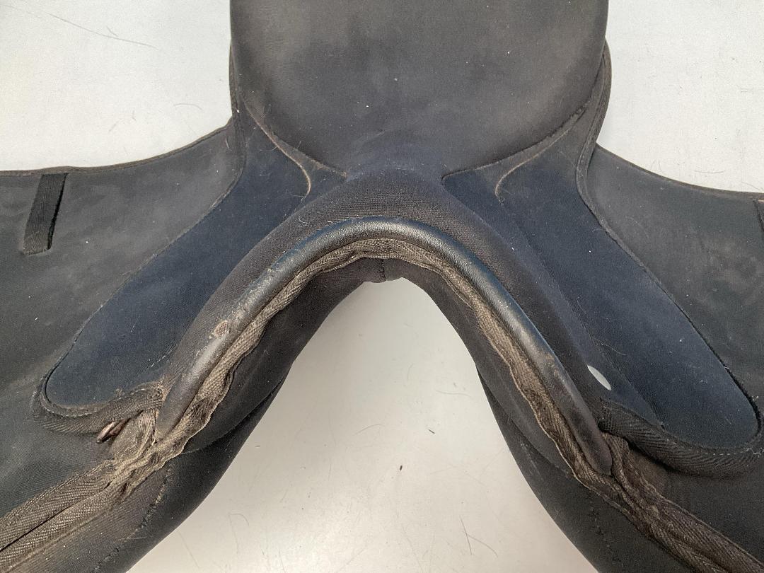 Photo '10' of Horse or Pony Saddle and Saddle Blanket or Similar