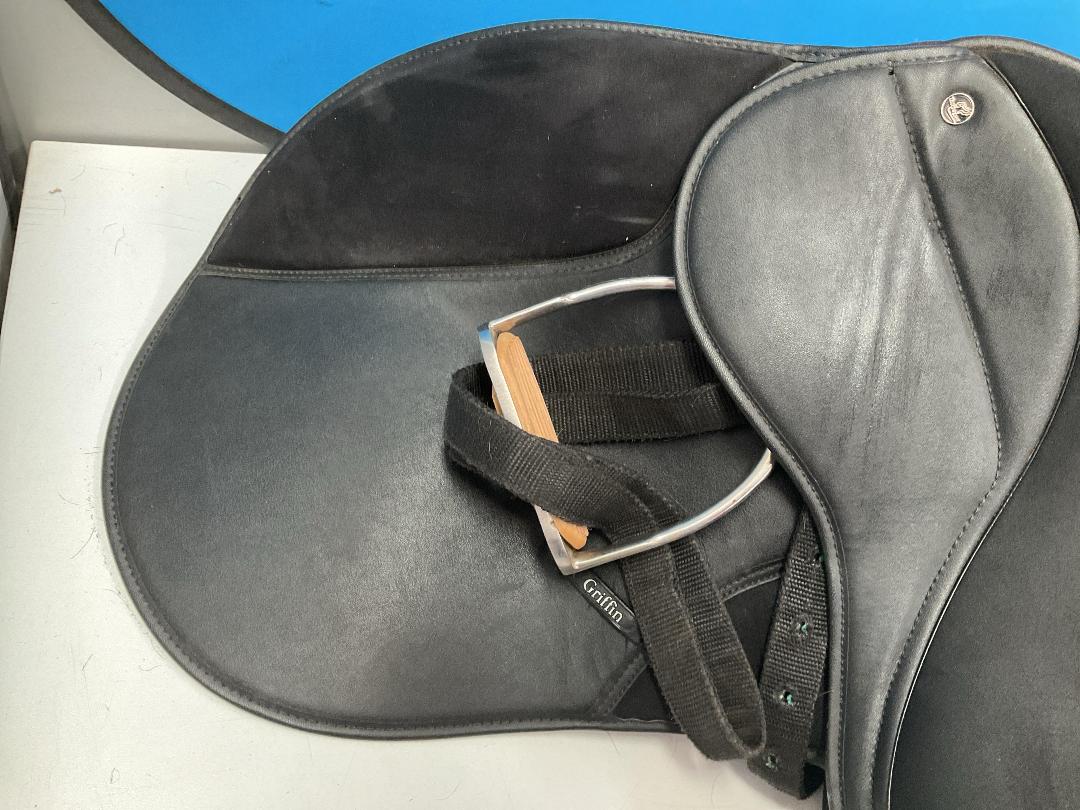 Photo '11' of Thorowgood Horse or Pony Saddle