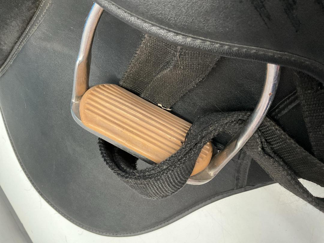 Photo '12' of Thorowgood Horse or Pony Saddle