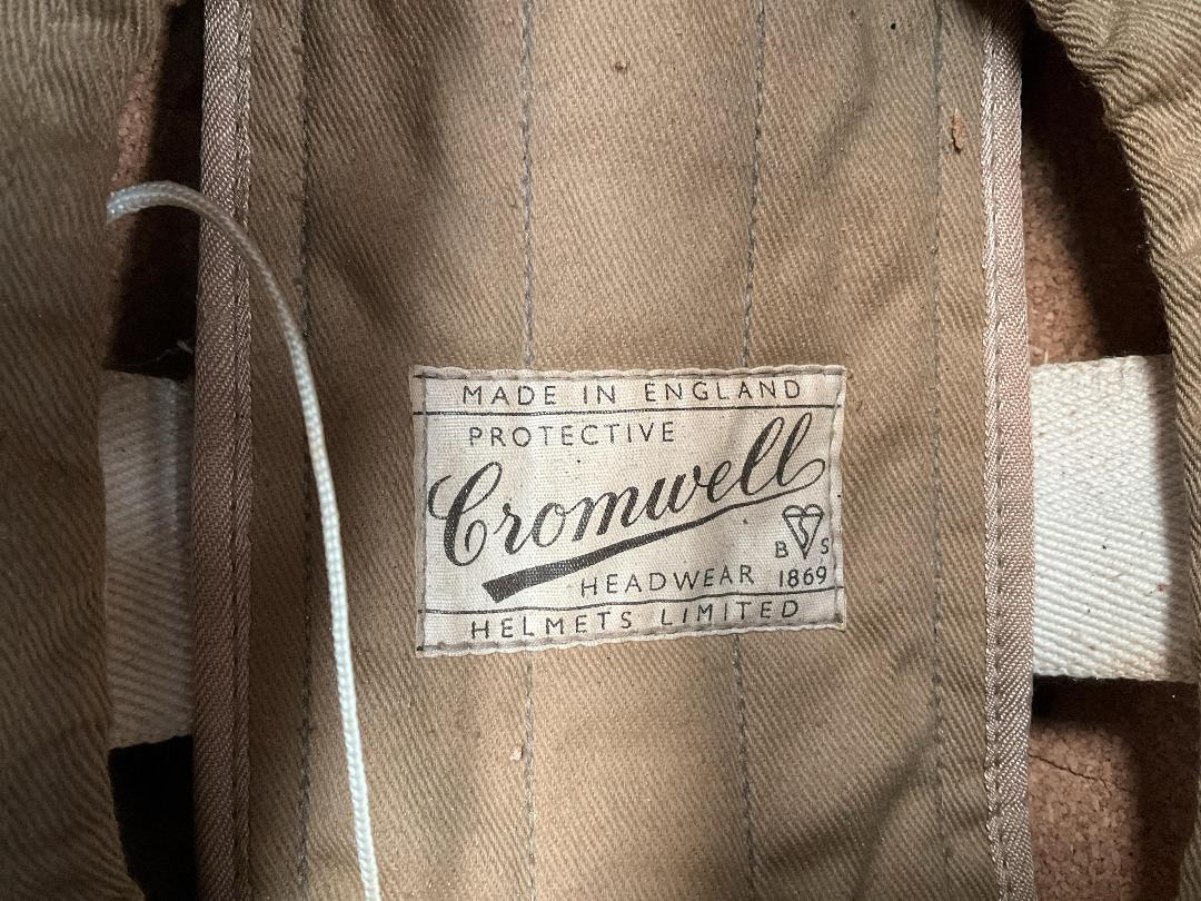 Photo '2' of Antique-Like Cromwell Brown Coloured Horse Riding Helmet - Size 7  112/2