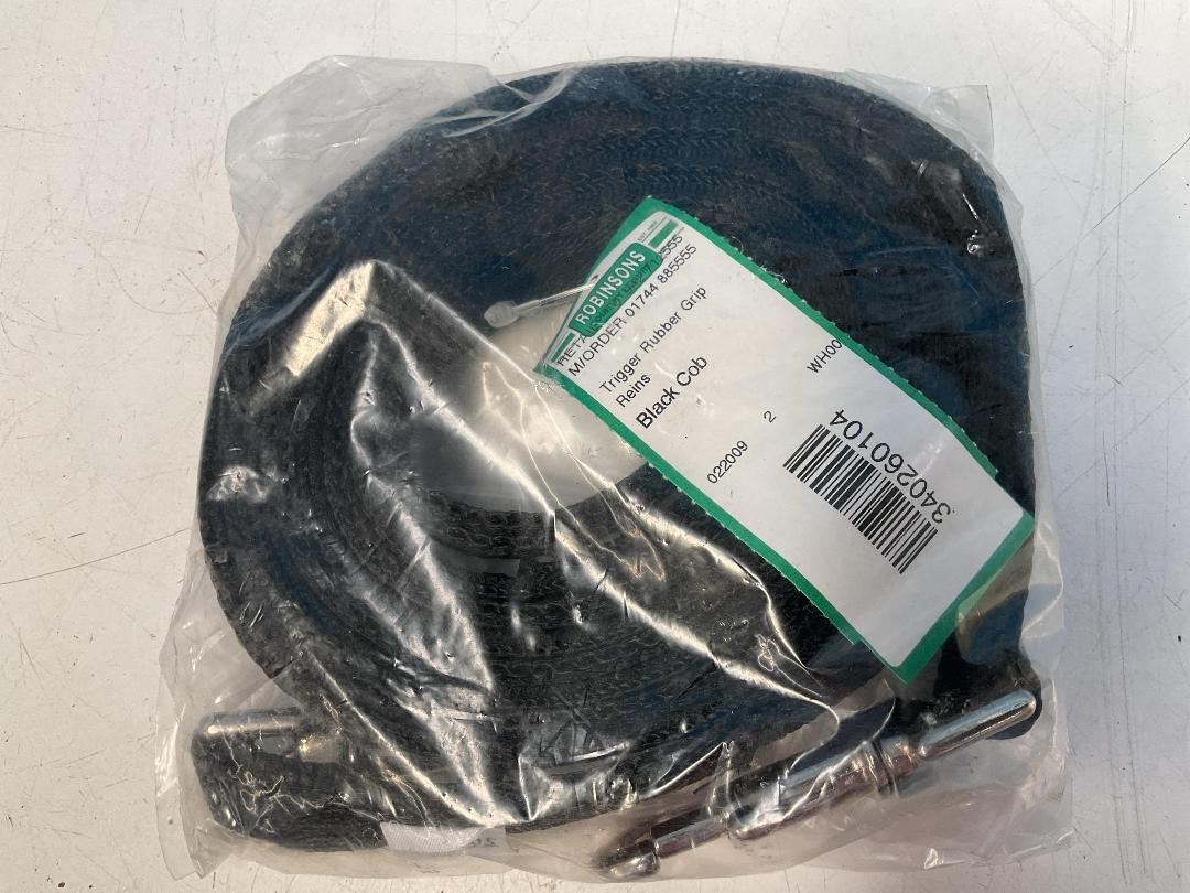 Photo '2' of Libbys Cob Halter or Similar and Trigger Rubber Grip Reins Black Cob