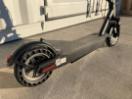 Thumbnail '3' of Tuya - Adults Electric Scooter