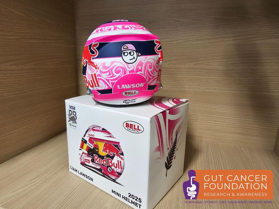 Photo '3' of Signed Liam Lawson Mini F1 Helmet