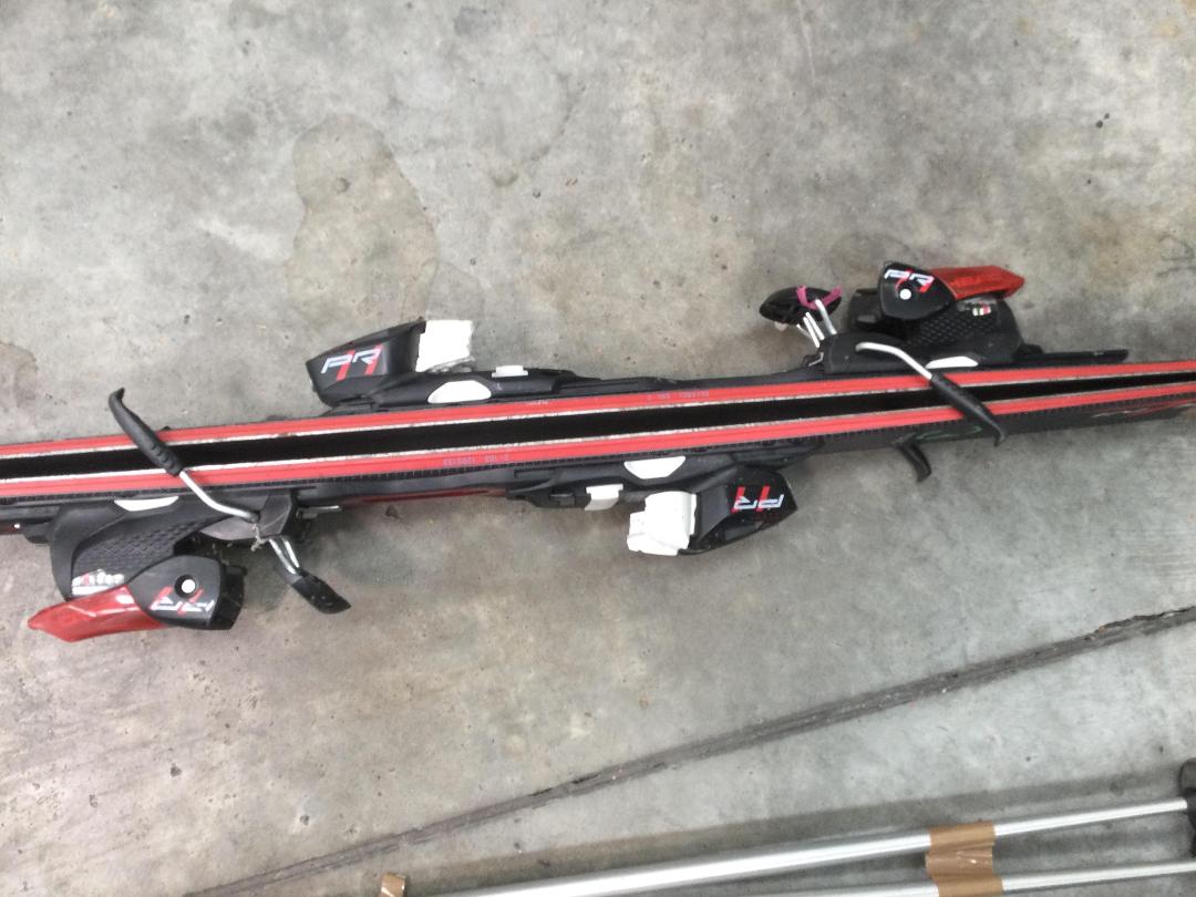 Photo '6' of Skis & Poles