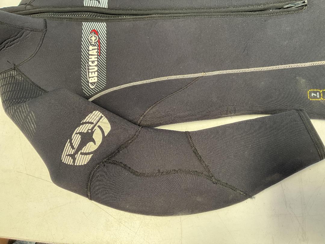 Photo '8' of Beuchat Wetsuit