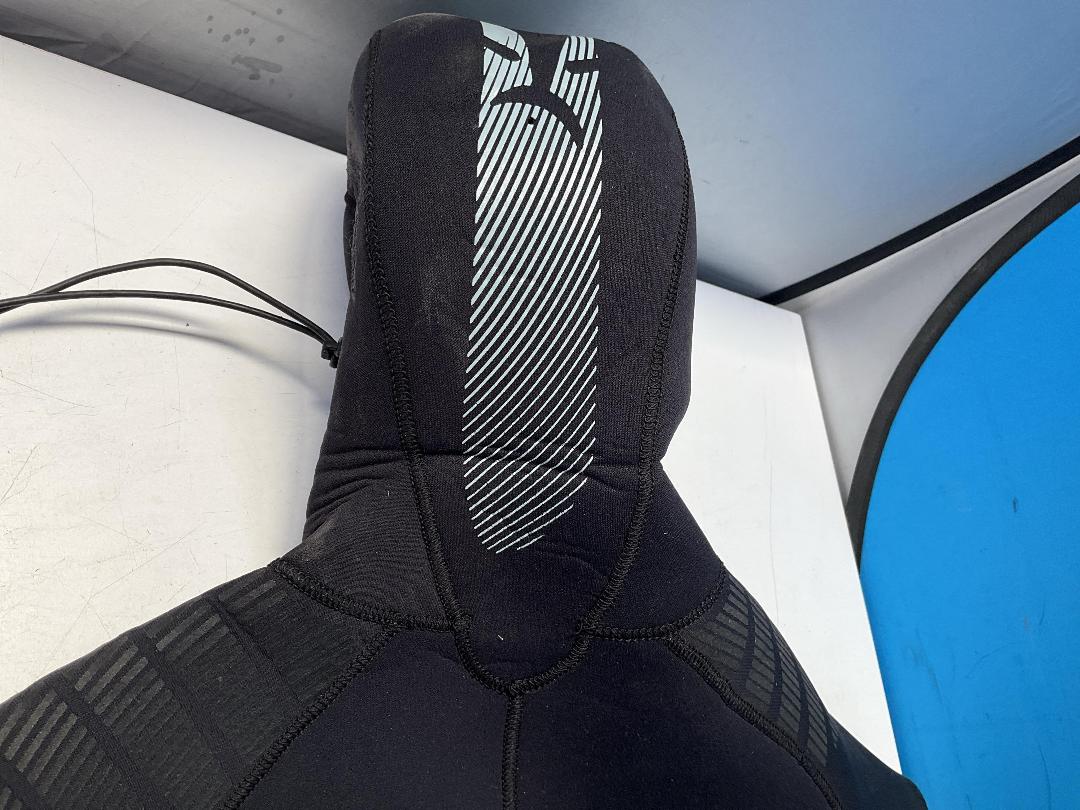 Photo '15' of Beuchat Wetsuit