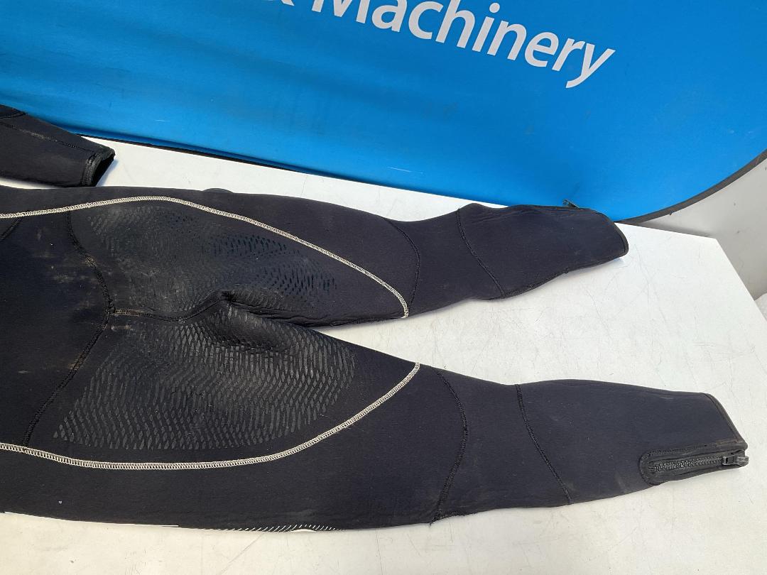 Photo '18' of Beuchat Wetsuit