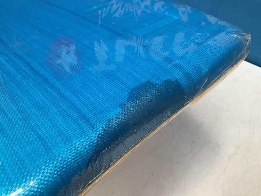 Photo '10' of Yellow/Blue Coloured Body Board