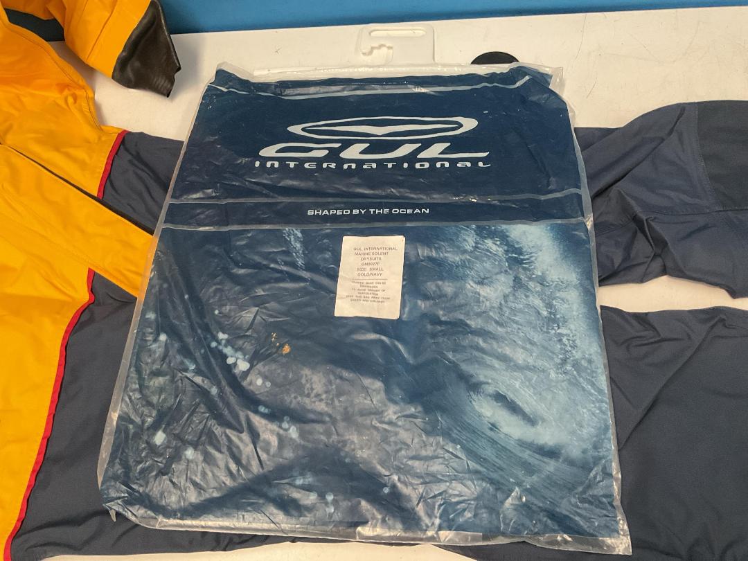 Photo '17' of Wake Force Adult S/M and GUL International Small Drysuit