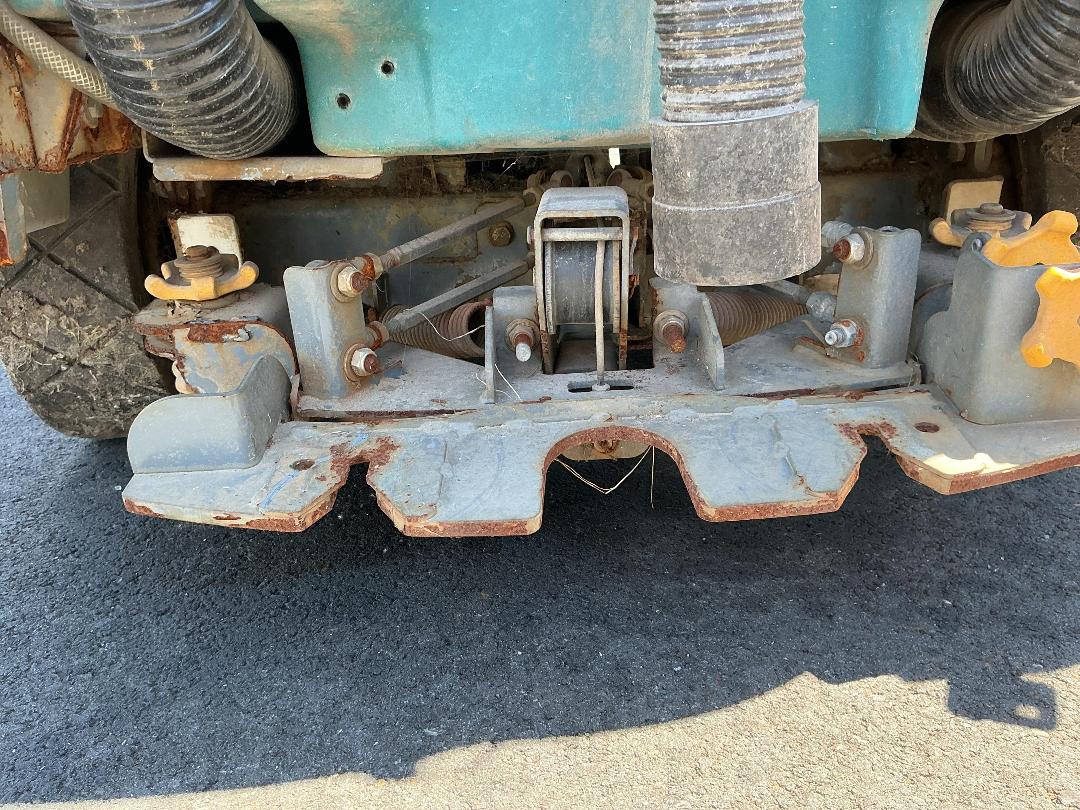 Photo '25' of Tennant T17 ECH20 Sweeper