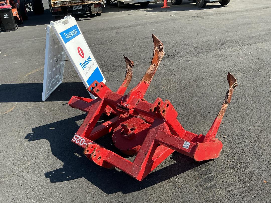 Photo '4' of Tow Behind Ripper Ripper Other Machine Photo '4' of Tow Behind Ripper Ripper Other Machine