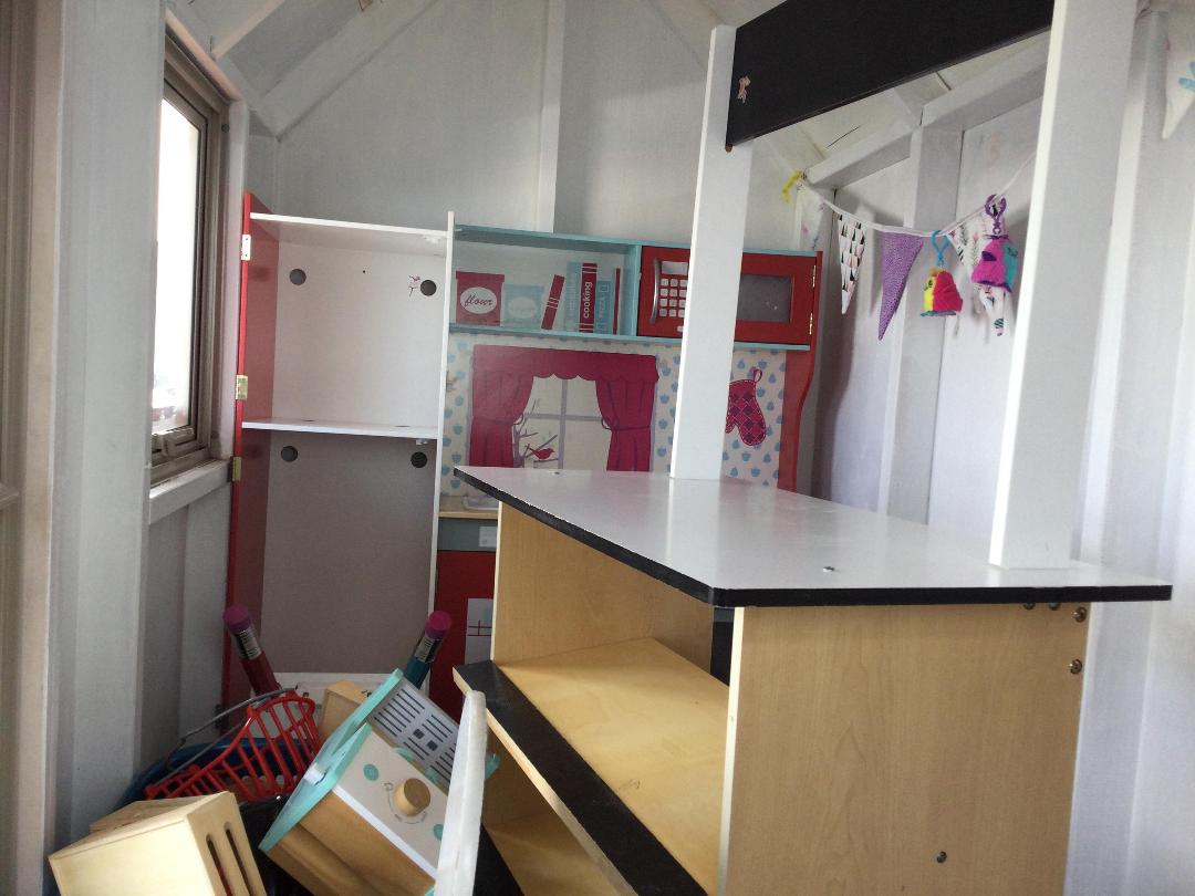 Photo '10' of Playhouse