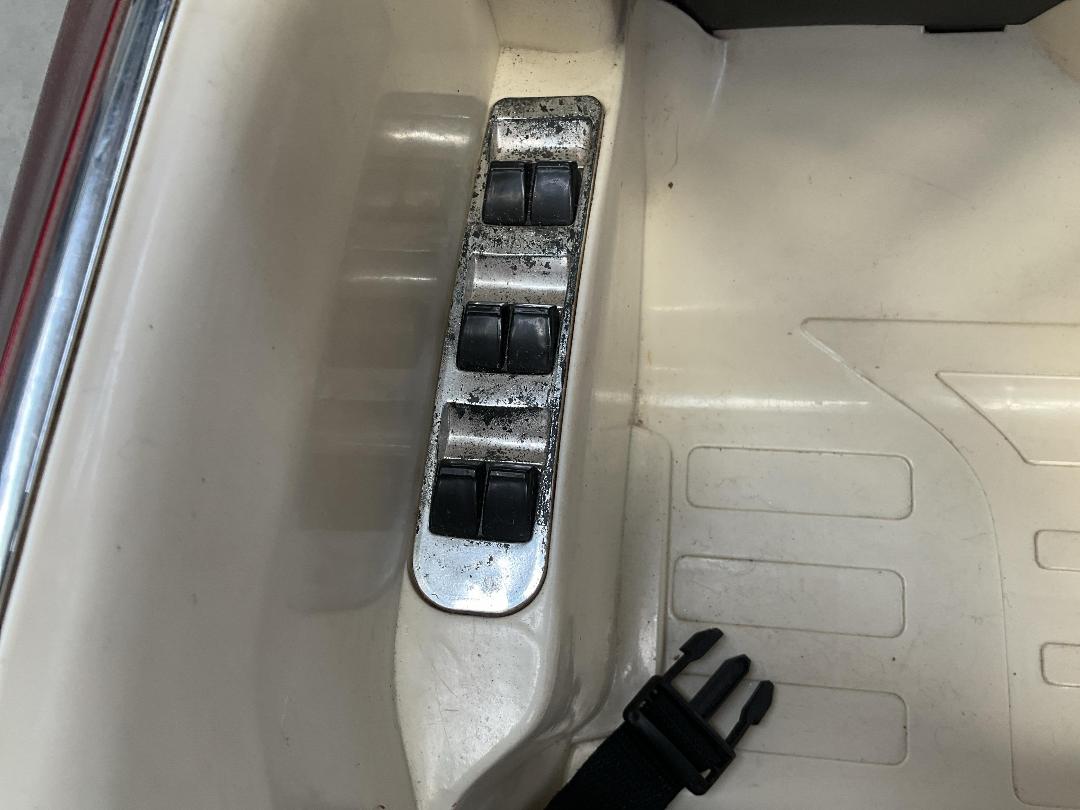 Photo '17' of Oremos Children’s Electronic Car