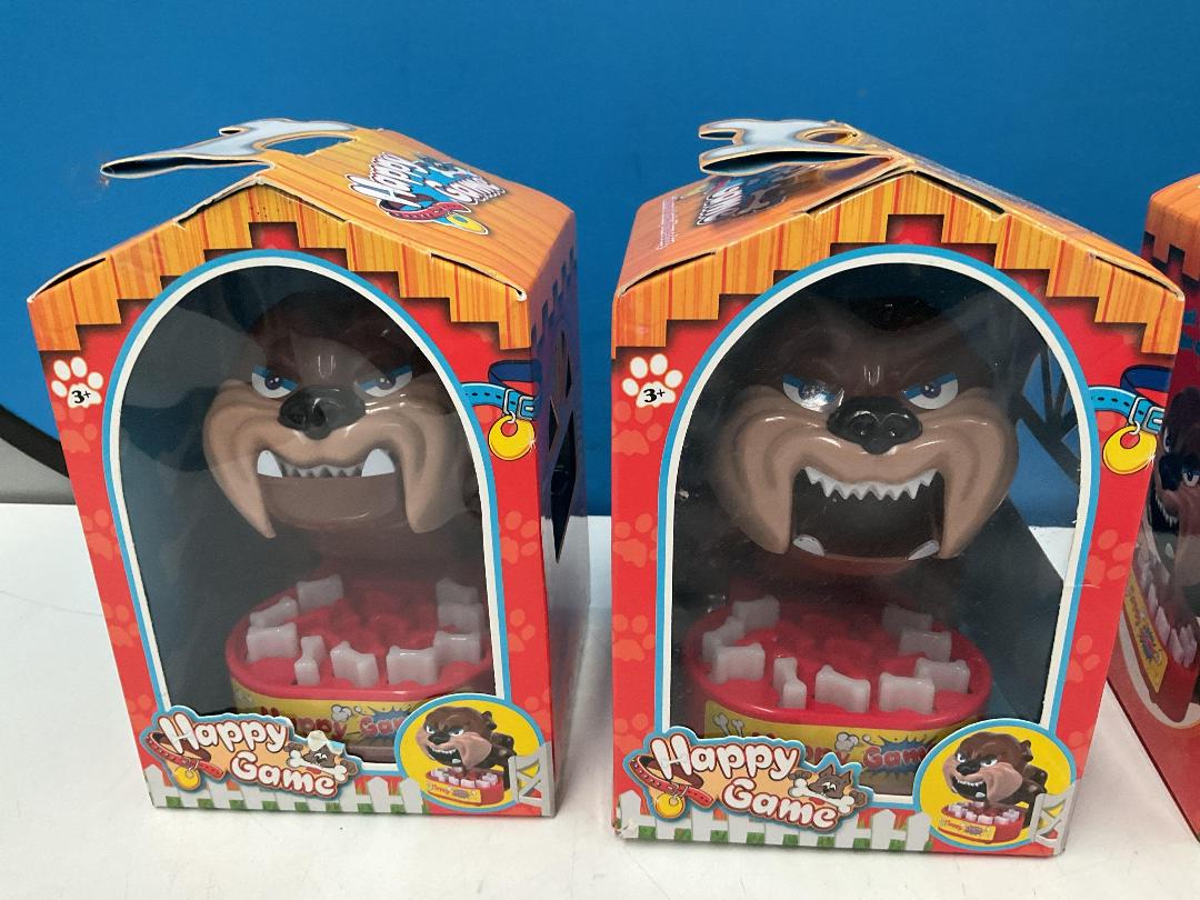 Photo '2' of 6x Happy Game - Dog Chomping  *NEW*