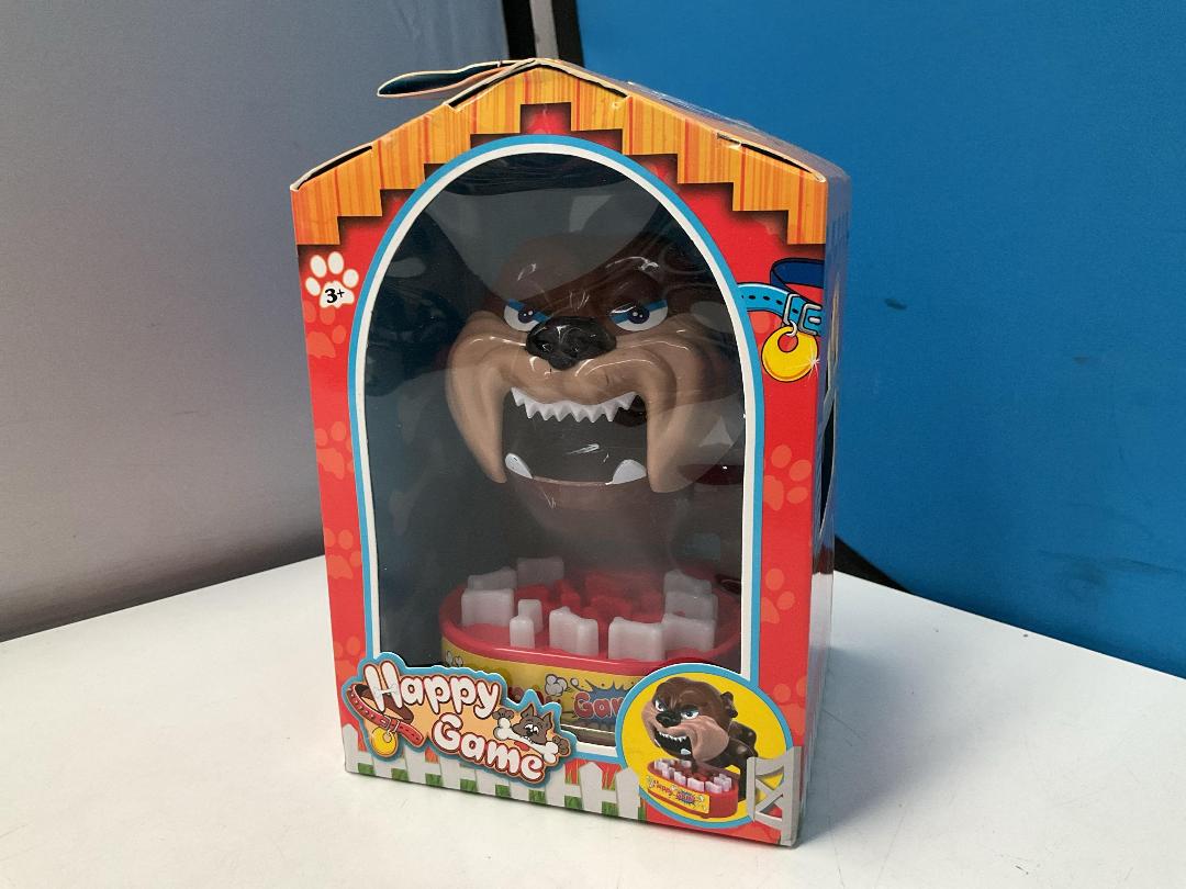 Photo '5' of 6x Happy Game - Dog Chomping *NEW* Photo '5' of 6x Happy Game - Dog Chomping *NEW*
