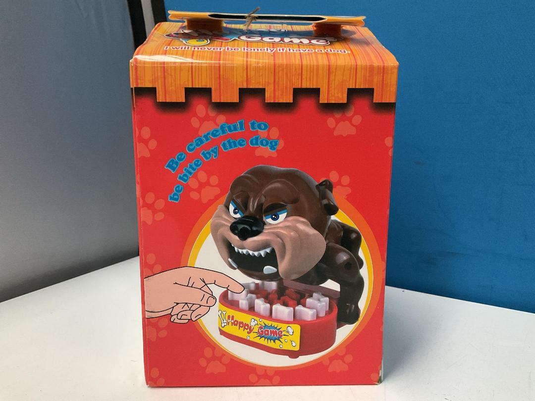 Photo '8' of 6x Happy Game - Dog Chomping *NEW* Photo '8' of 6x Happy Game - Dog Chomping *NEW*